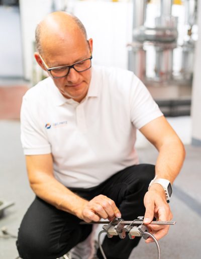 Zerstörungsfreie Ultraschallmessungen: Volumen- und Wärmestrom sowie die Fließgeschwindigkeit werden ermittelt